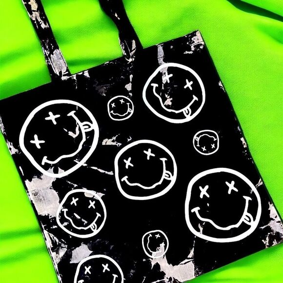 NWT Wool + Pepper Co. Tongue Out Black & White Tie dye Cotton Tote Bag - Picture 2 of 2